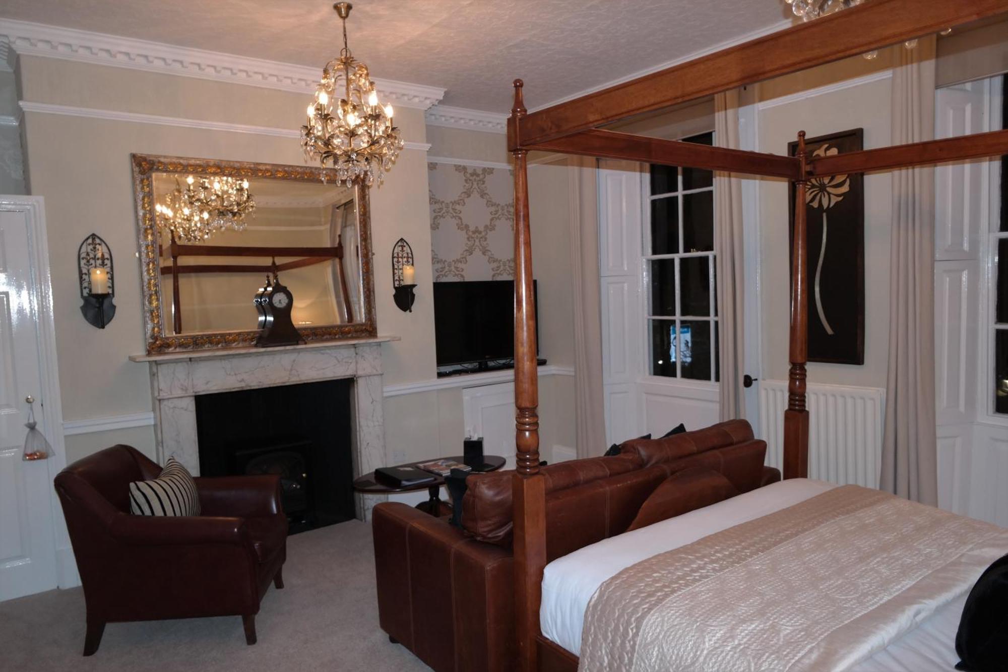 White Linen Whitby, Room Only エクステリア 写真